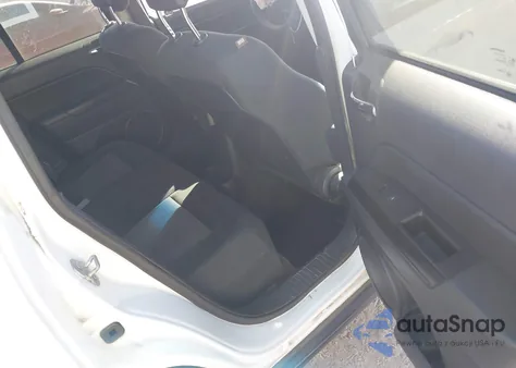 2016 Jeep Compass Sport из США, поврежденный, VIN 1C4NJCBB0GD604556